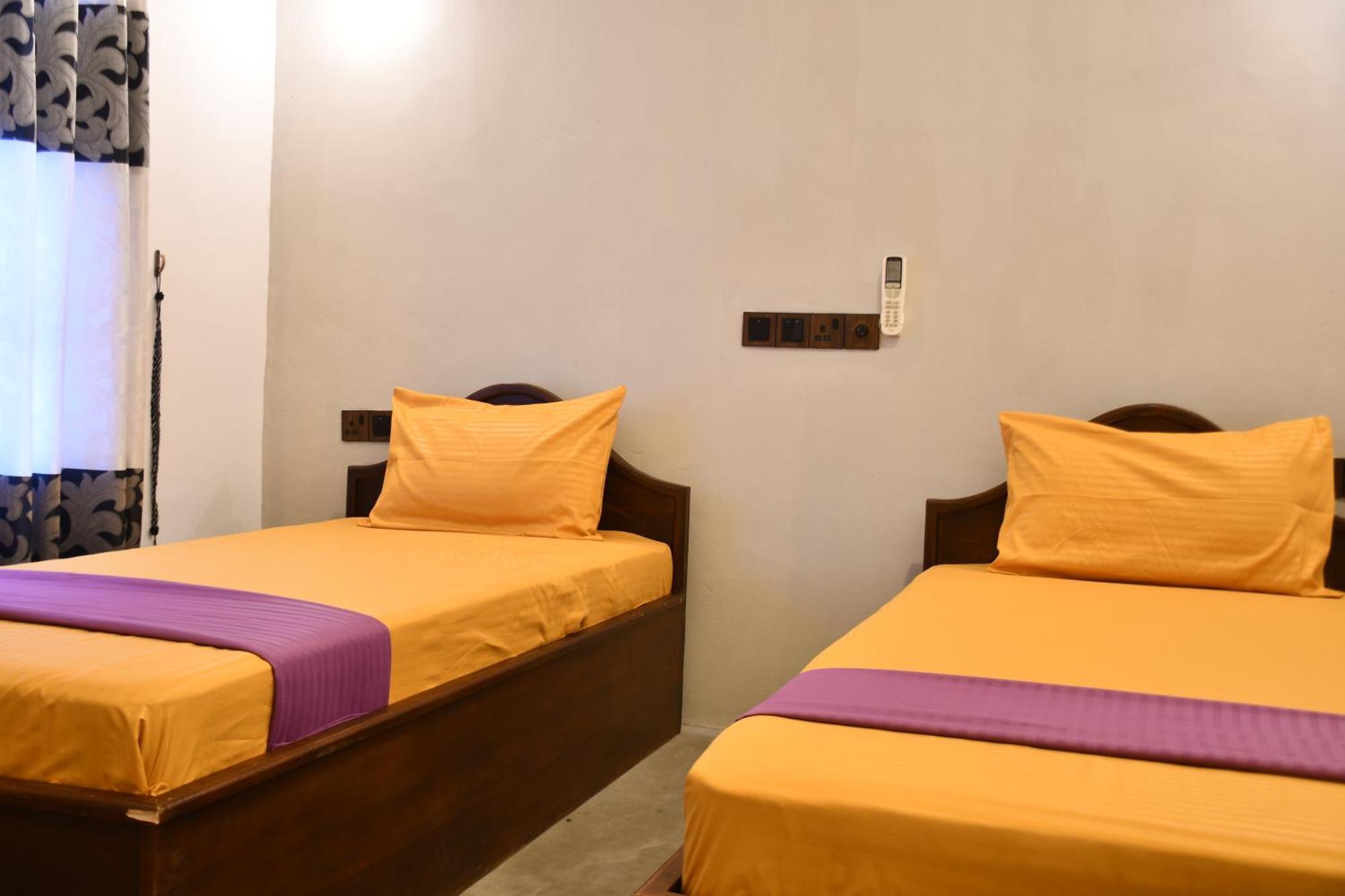 Pearl Of The Bay Hotel Аругам Бей Екстериор снимка