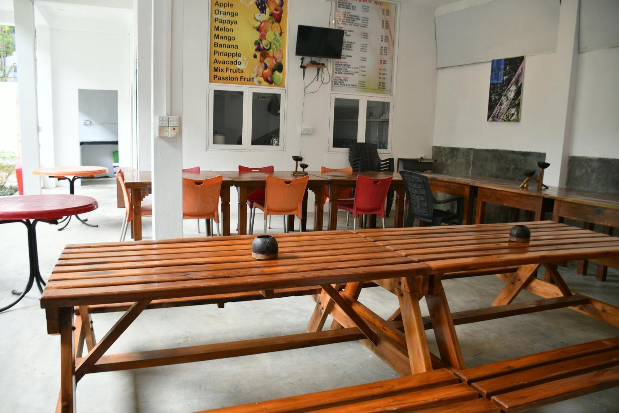 Pearl Of The Bay Hotel Аругам Бей Екстериор снимка
