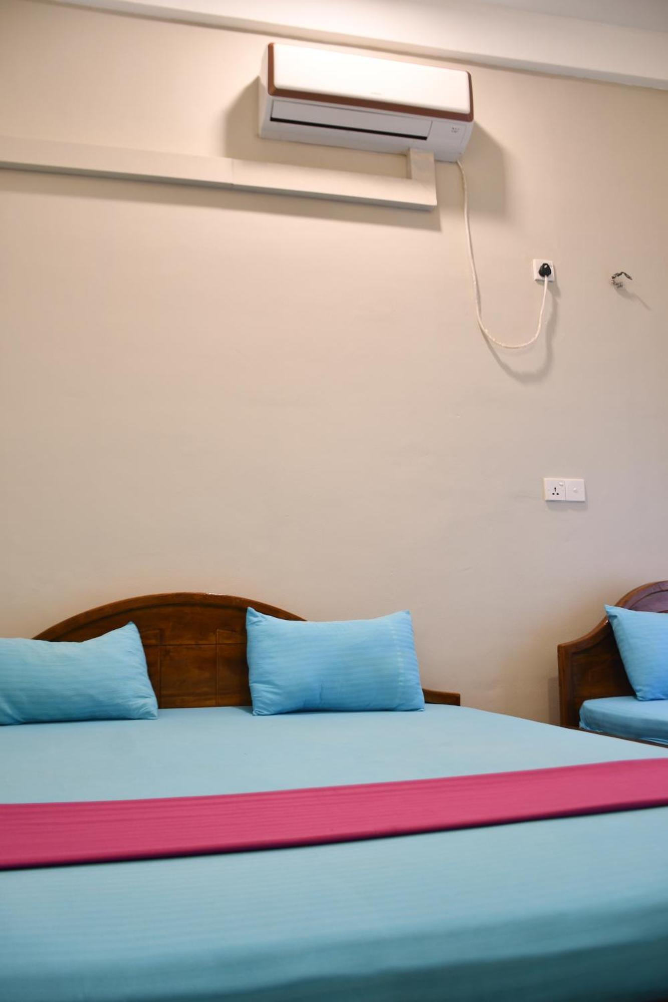 Pearl Of The Bay Hotel Аругам Бей Екстериор снимка