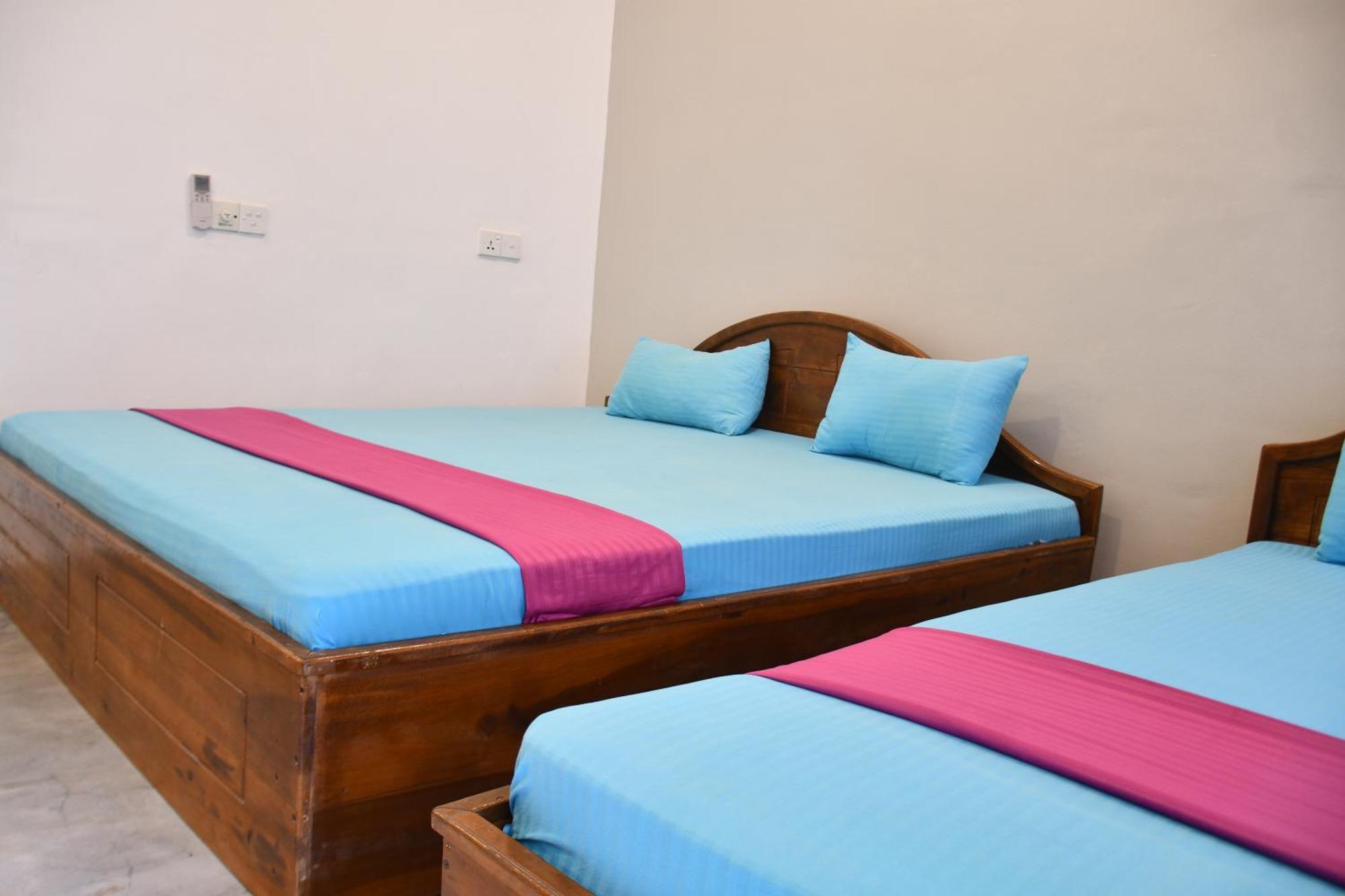 Pearl Of The Bay Hotel Аругам Бей Екстериор снимка