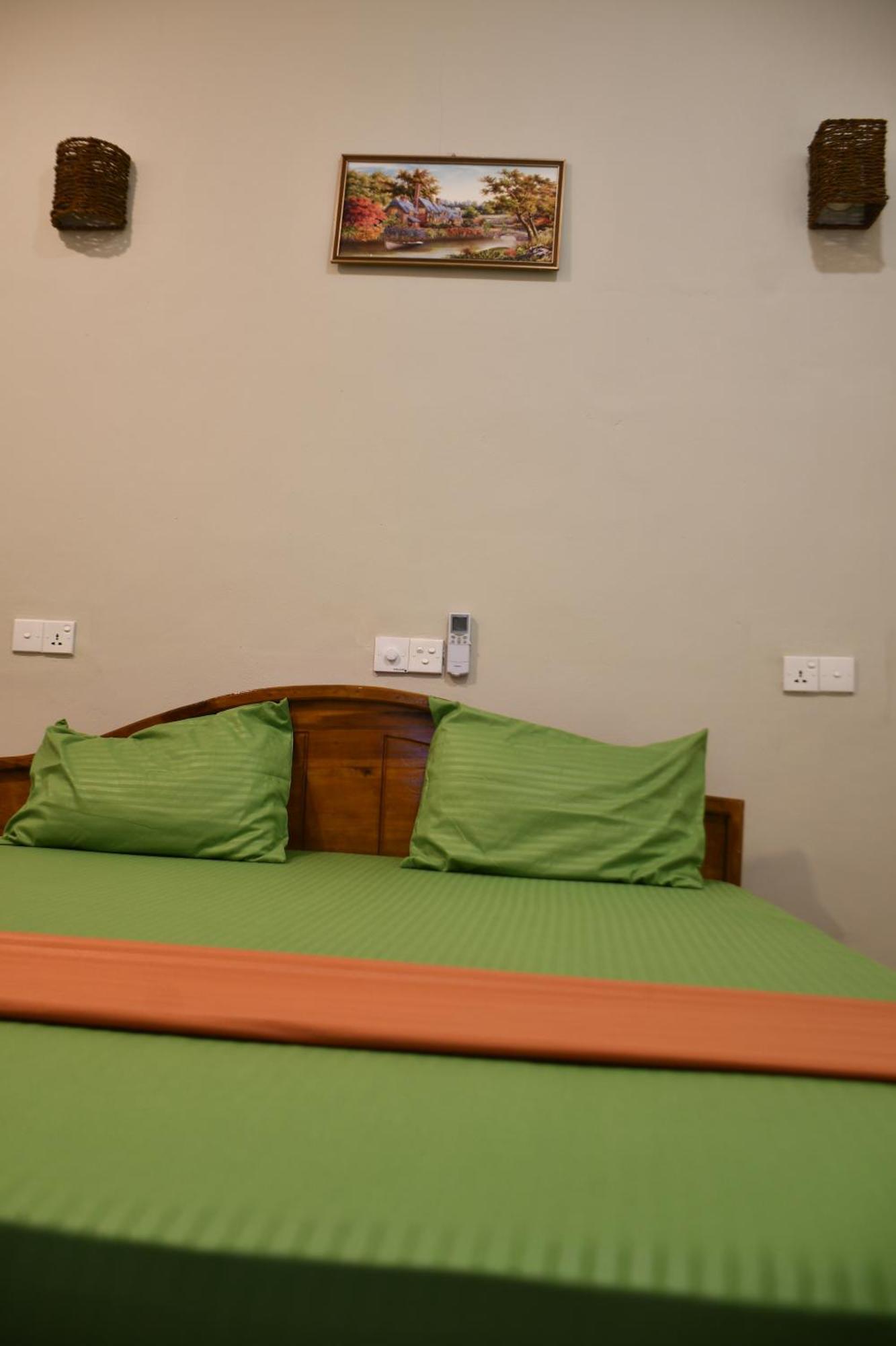 Pearl Of The Bay Hotel Аругам Бей Екстериор снимка