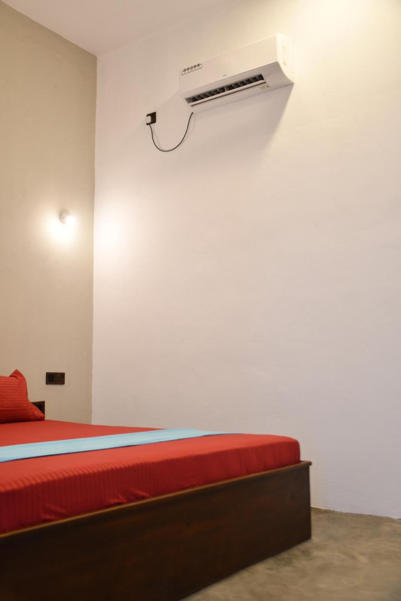 Pearl Of The Bay Hotel Аругам Бей Екстериор снимка